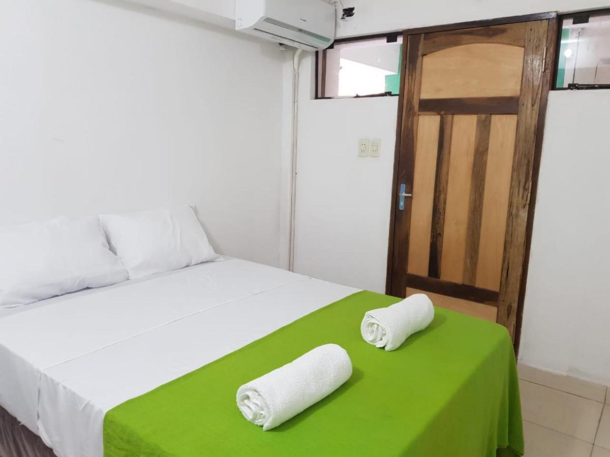 Helecho'S Hostal Hostel Encarnación Екстериор снимка